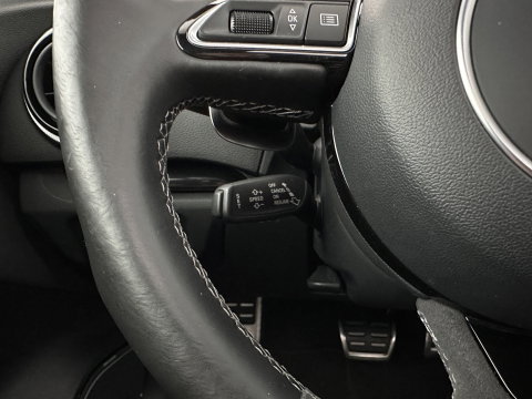 Audi RS3 Sportback 2.5 TFSI quattro Pro Line Plus *RS-SEATS | PANO | NAPPA-FULL-LEATHER | BANG&OLUFSEN | CAMERA | KEYLESS | NAVI-FULLMAP | PRIVACY-GLASS | SHIFTPADDLES | 19''ALU*