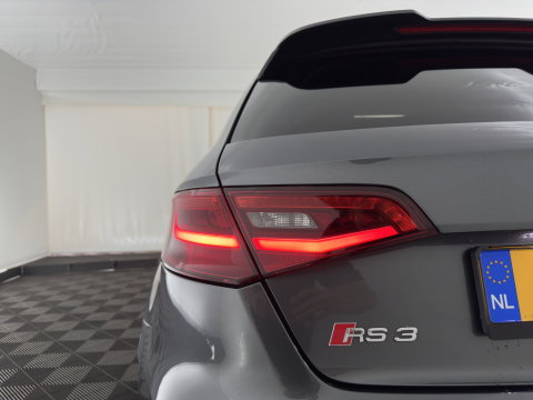 Audi RS3 Sportback 2.5 TFSI quattro Pro Line Plus *RS-SEATS | PANO | NAPPA-FULL-LEATHER | BANG&OLUFSEN | CAMERA | KEYLESS | NAVI-FULLMAP | PRIVACY-GLASS | SHIFTPADDLES | 19''ALU*