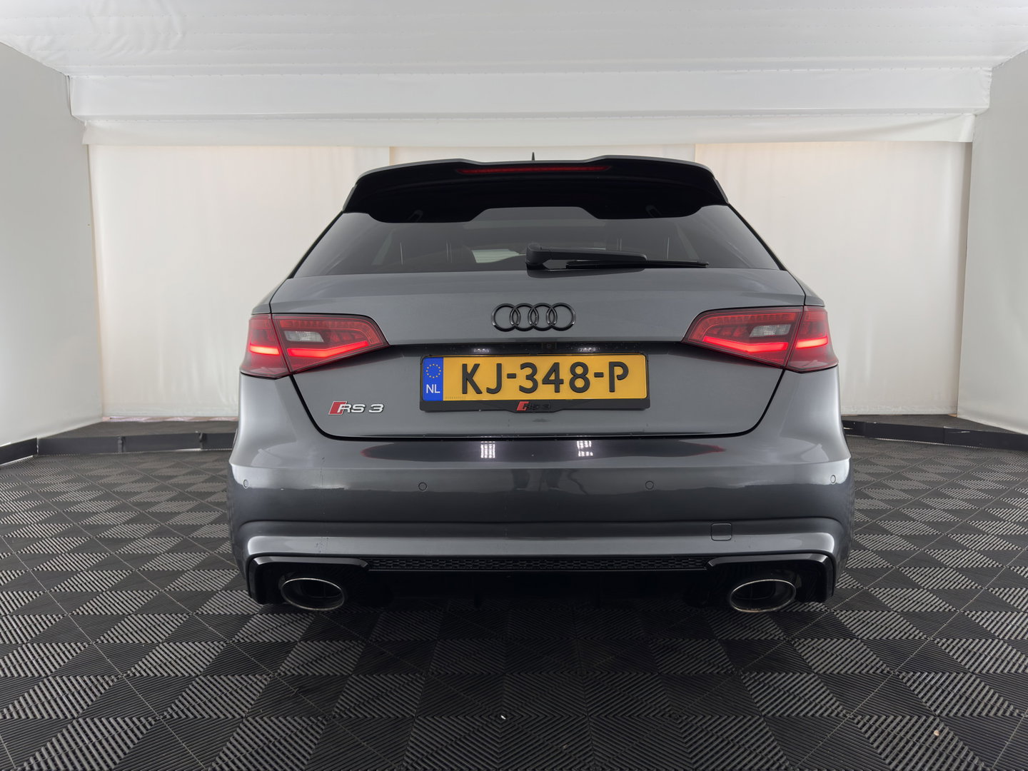 Audi RS3 Sportback 2.5 TFSI quattro Pro Line Plus *RS-SEATS | PANO | NAPPA-FULL-LEATHER | BANG&OLUFSEN | CAMERA | KEYLESS | NAVI-FULLMAP | PRIVACY-GLASS | SHIFTPADDLES | 19''ALU*