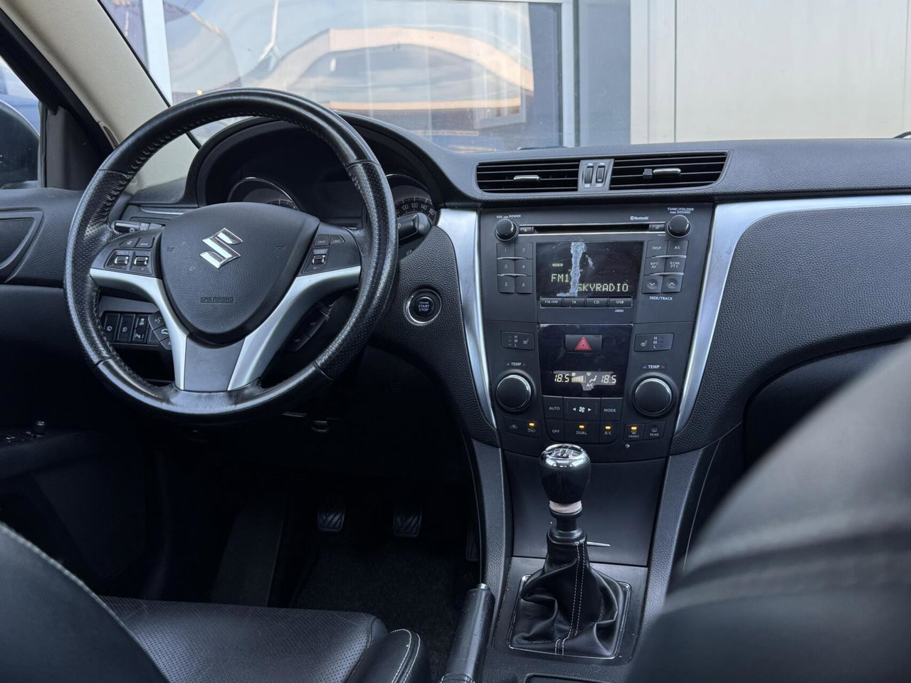 Suzuki Kizashi