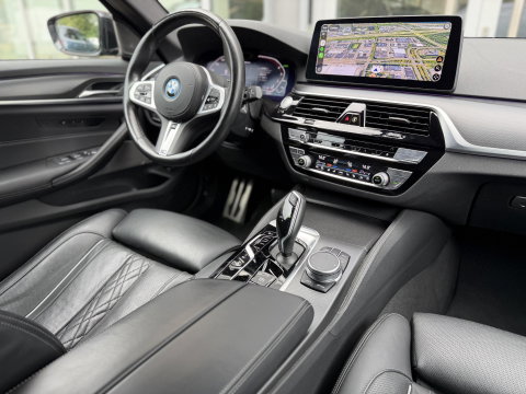 BMW 5 Serie Touring 530e xDrive High Ex. M-Sport |FULL|Pano|Nappa|Ventilatie|4W steering|CoPilot|H/K|Laser|Trekhaak