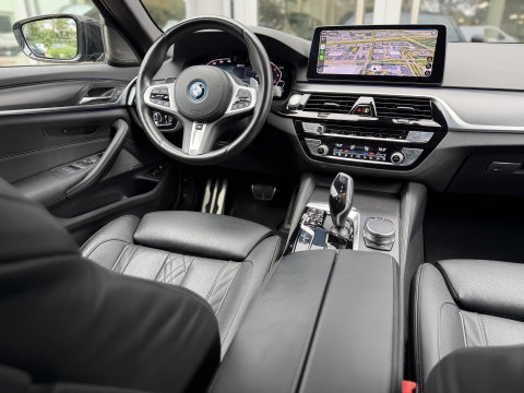 BMW 5 Serie Touring 530e xDrive High Ex. M-Sport |FULL|Pano|Nappa|Ventilatie|4W steering|CoPilot|H/K|Laser|Trekhaak