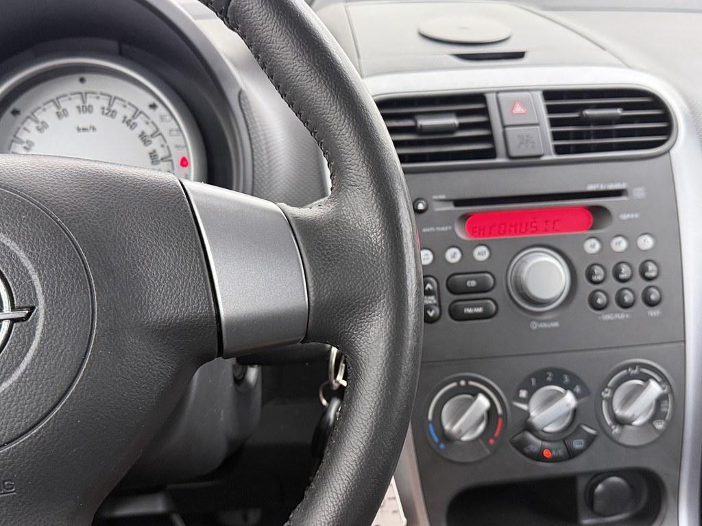 Opel Agila