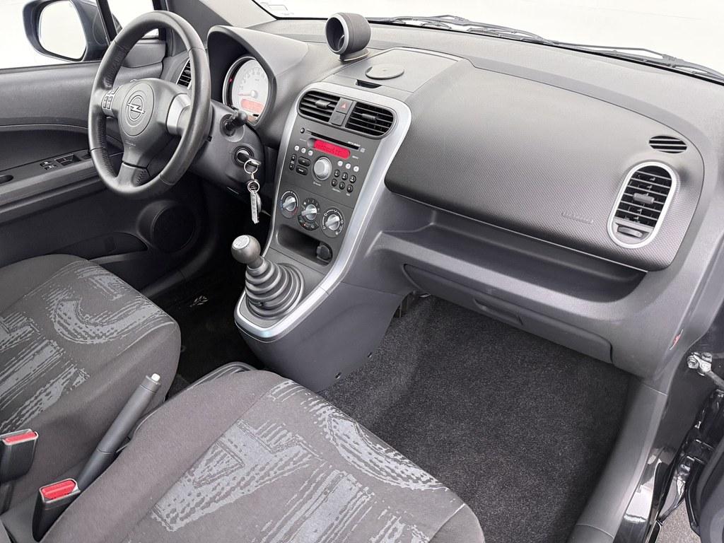 Opel Agila