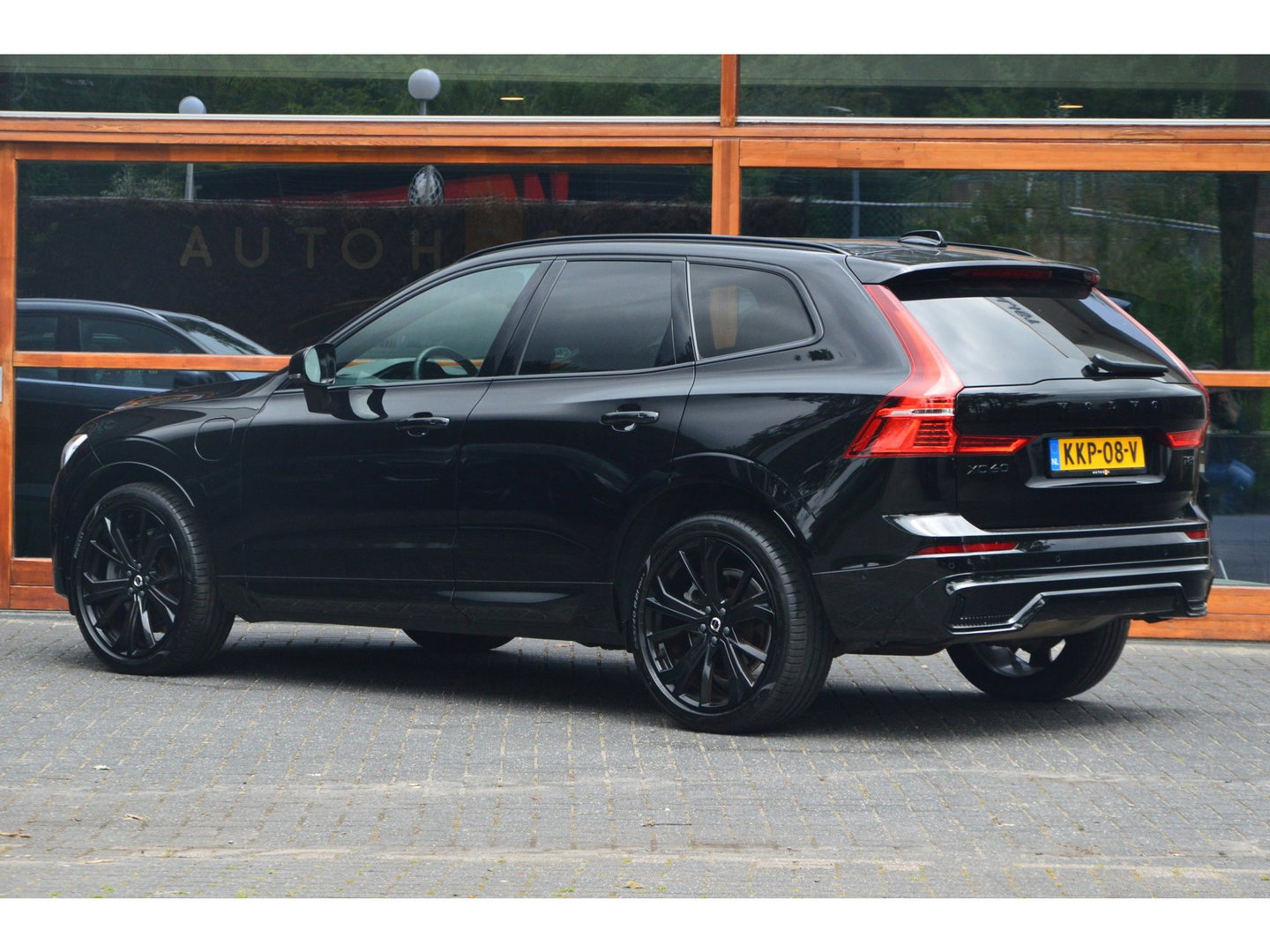 Volvo XC60 T8 Hybride AWD Ultra Black Edition | Head-Up Display | Harman/Kardon | Panoramdak | 360 Camera |