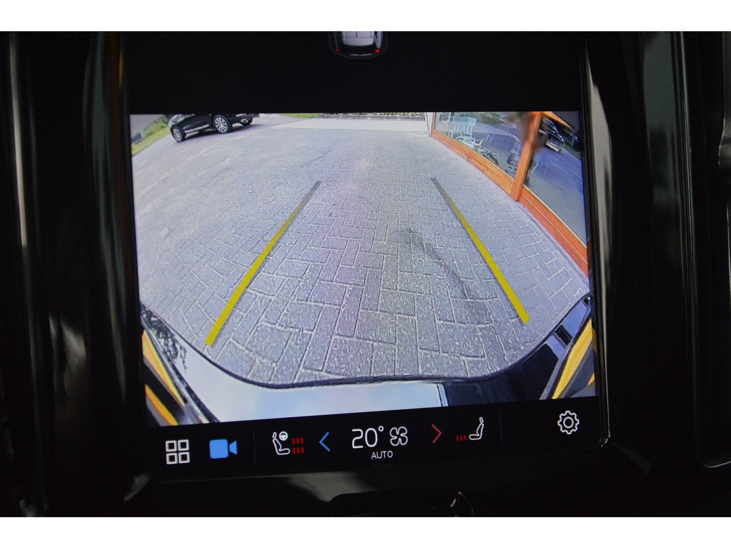Volvo XC60 T8 Hybride AWD Ultra Black Edition | Head-Up Display | Harman/Kardon | Panoramdak | 360 Camera |