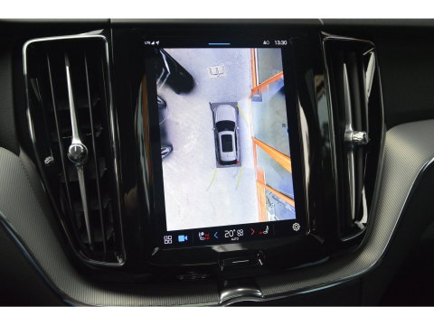 Volvo XC60 T8 Hybride AWD Ultra Black Edition | Head-Up Display | Harman/Kardon | Panoramdak | 360 Camera |