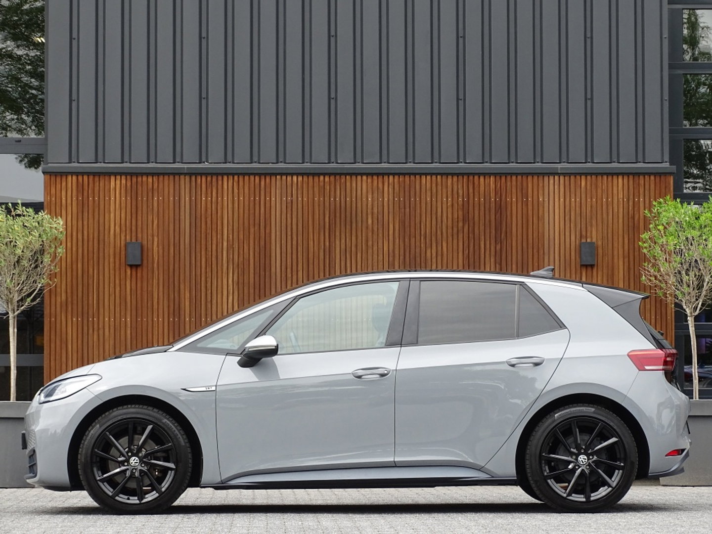 Volkswagen ID.3 First Plus 58 kWh / Massage / IQ-Light / *NAP*