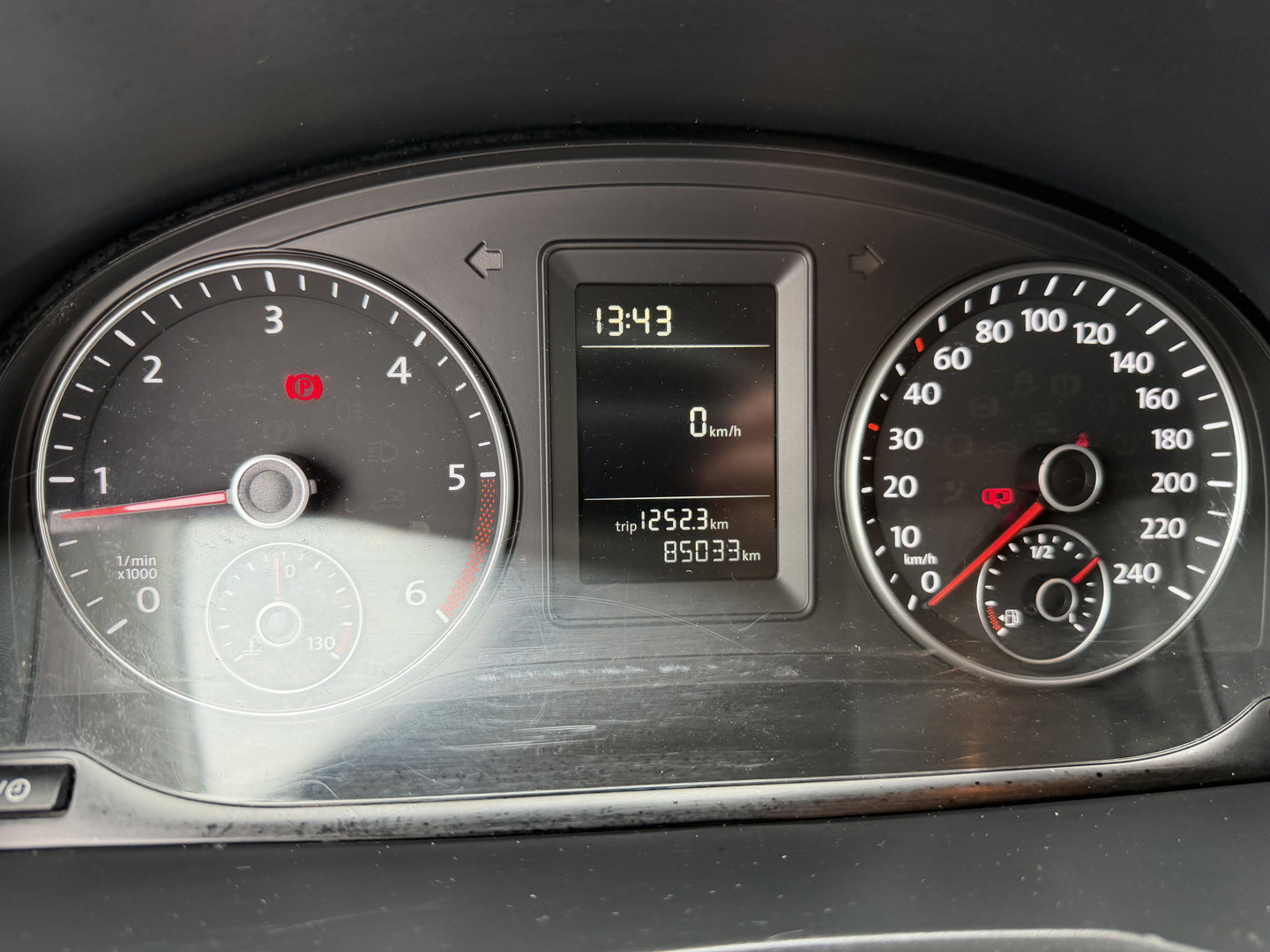 Volkswagen Caddy 2.0 TDI L2H1 BMT Maxi Comfortline / vaste prijs rijklaar € 15.950 ex btw / euro 6 / bpm vrij / ingerichte laadruimte / ex KPN / airco / cruise / pdc achter / omvormer !