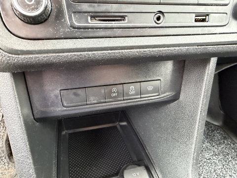 Volkswagen Caddy 2.0 TDI L2H1 BMT Maxi Comfortline / vaste prijs rijklaar € 15.950 ex btw / euro 6 / bpm vrij / ingerichte laadruimte / ex KPN / airco / cruise / pdc achter / omvormer !