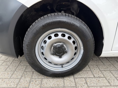 Volkswagen Caddy 2.0 TDI L2H1 BMT Maxi Comfortline / vaste prijs rijklaar € 15.950 ex btw / euro 6 / bpm vrij / ingerichte laadruimte / ex KPN / airco / cruise / pdc achter / omvormer !