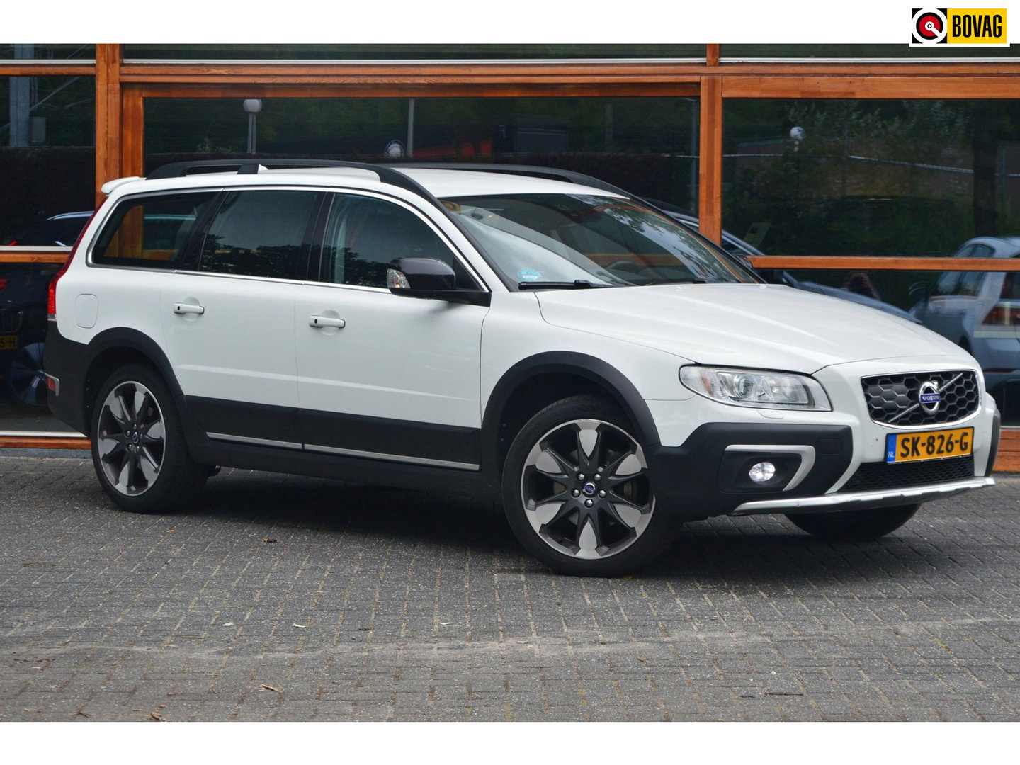 Volvo XC70 D4 Inscription Edition | Adaptive Cruise | Trekhaak | Standkachel | Dealer Onderhouden | Leer |