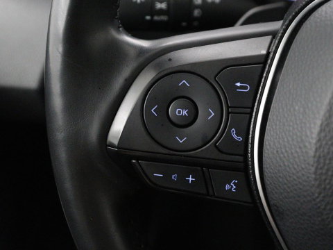 Toyota Corolla 2.0 Hybrid First Edition | Stoel & stuurverwarming | Navigatie | Carplay | Adaptive cruise | Full LED | Camera | Climate control | Bluetooth