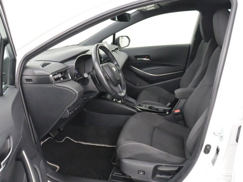 Toyota Corolla 2.0 Hybrid First Edition | Stoel & stuurverwarming | Navigatie | Carplay | Adaptive cruise | Full LED | Camera | Climate control | Bluetooth