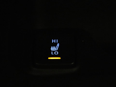 Toyota Corolla 2.0 Hybrid First Edition | Stoel & stuurverwarming | Navigatie | Carplay | Adaptive cruise | Full LED | Camera | Climate control | Bluetooth