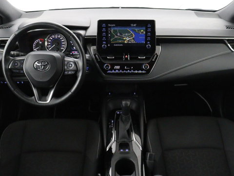 Toyota Corolla 2.0 Hybrid First Edition | Stoel & stuurverwarming | Navigatie | Carplay | Adaptive cruise | Full LED | Camera | Climate control | Bluetooth