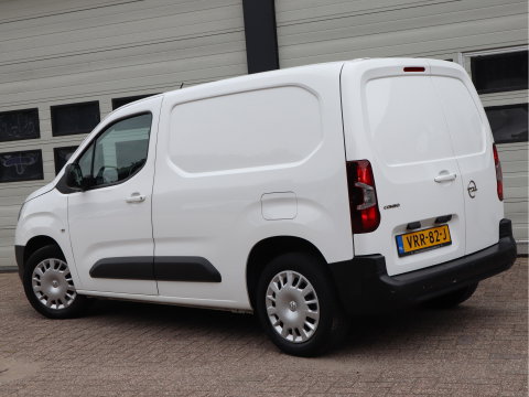 Opel Combo 1.5D 131pk Automaat Euro 6 - Apple - Cruise - Airco