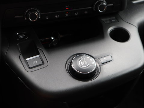 Opel Combo 1.5D 131pk Automaat Euro 6 - Apple - Cruise - Airco