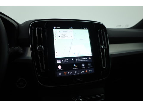 Volvo XC40 2.0 B3 Core | 360 camera | Stoelverwarming | Stuurverwarming | ACC | Blis |