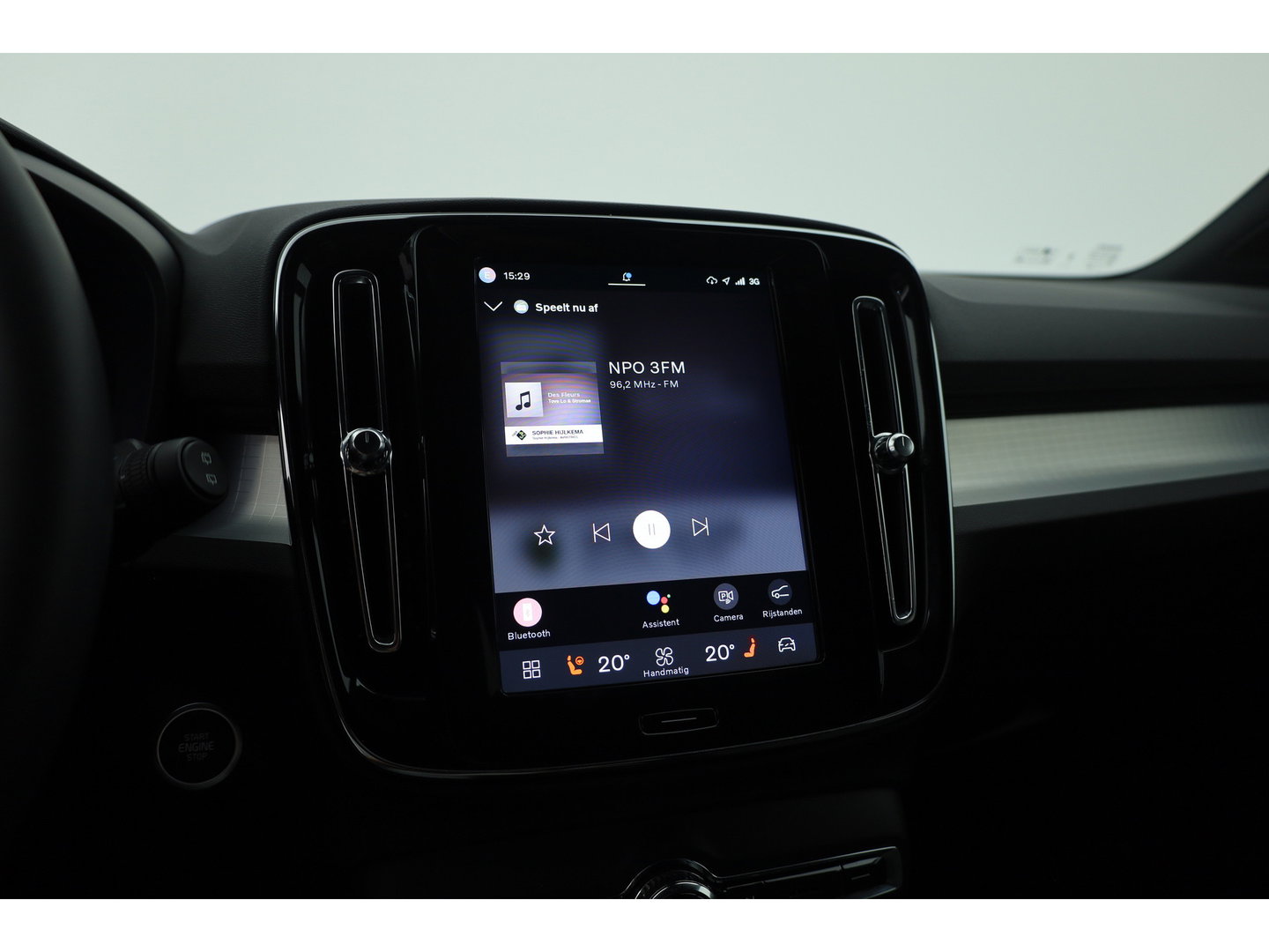 Volvo XC40 2.0 B3 Core | 360 camera | Stoelverwarming | Stuurverwarming | ACC | Blis |