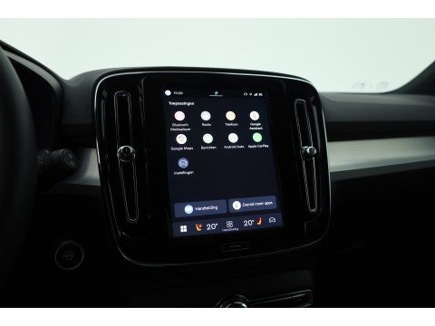Volvo XC40 2.0 B3 Core | 360 camera | Stoelverwarming | Stuurverwarming | ACC | Blis |