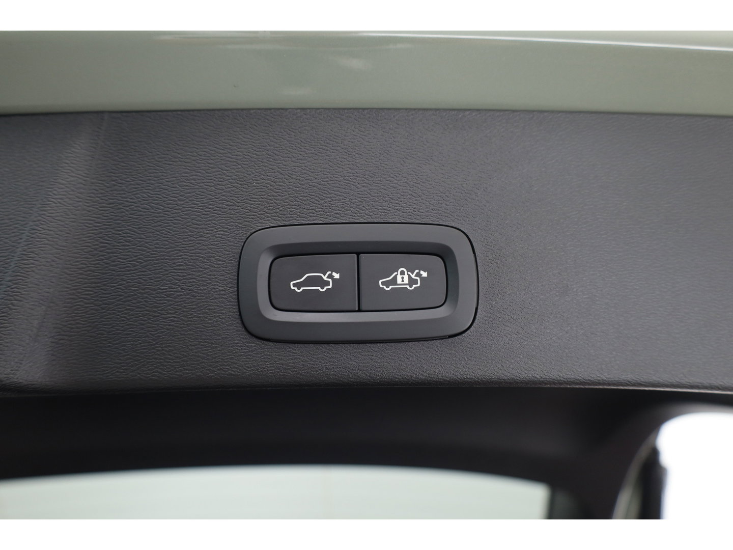 Volvo XC40 2.0 B3 Core | 360 camera | Stoelverwarming | Stuurverwarming | ACC | Blis |