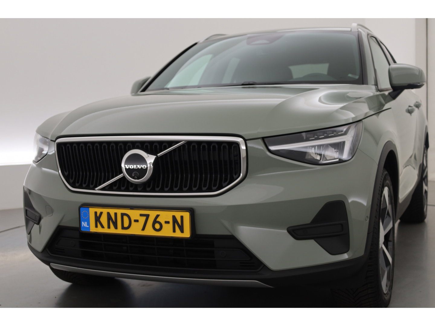Volvo XC40 2.0 B3 Core | 360 camera | Stoelverwarming | Stuurverwarming | ACC | Blis |
