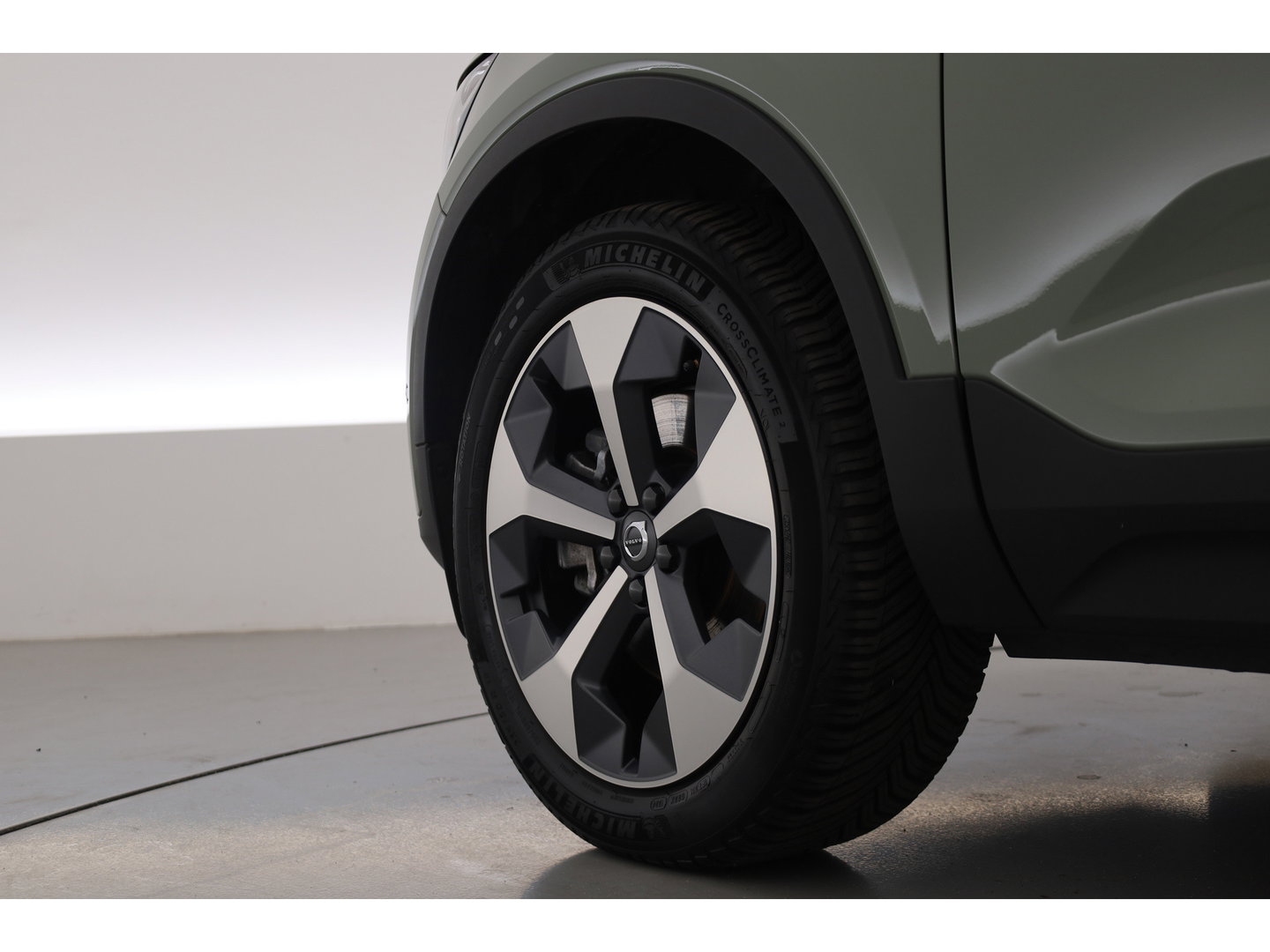 Volvo XC40 2.0 B3 Core | 360 camera | Stoelverwarming | Stuurverwarming | ACC | Blis |