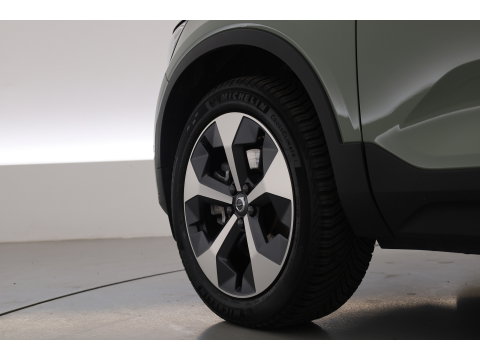 Volvo XC40 2.0 B3 Core | 360 camera | Stoelverwarming | Stuurverwarming | ACC | Blis |