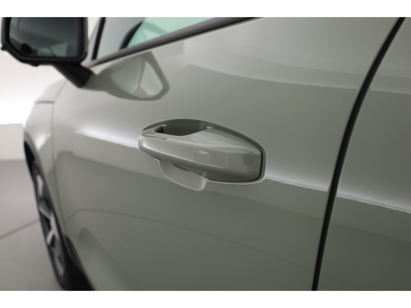 Volvo XC40 2.0 B3 Core | 360 camera | Stoelverwarming | Stuurverwarming | ACC | Blis |