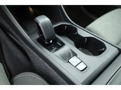 Volvo XC40 2.0 B3 Core | 360 camera | Stoelverwarming | Stuurverwarming | ACC | Blis |