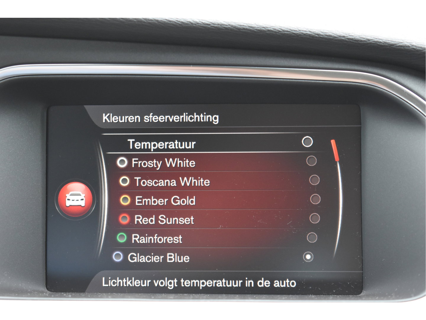 Volvo V40 1.5 T2 Polar+ | NL-Auto | Historie | Standkachel | Stoelverwarming | Nav | Sfeerverl. | Full LED | Zeer netjes