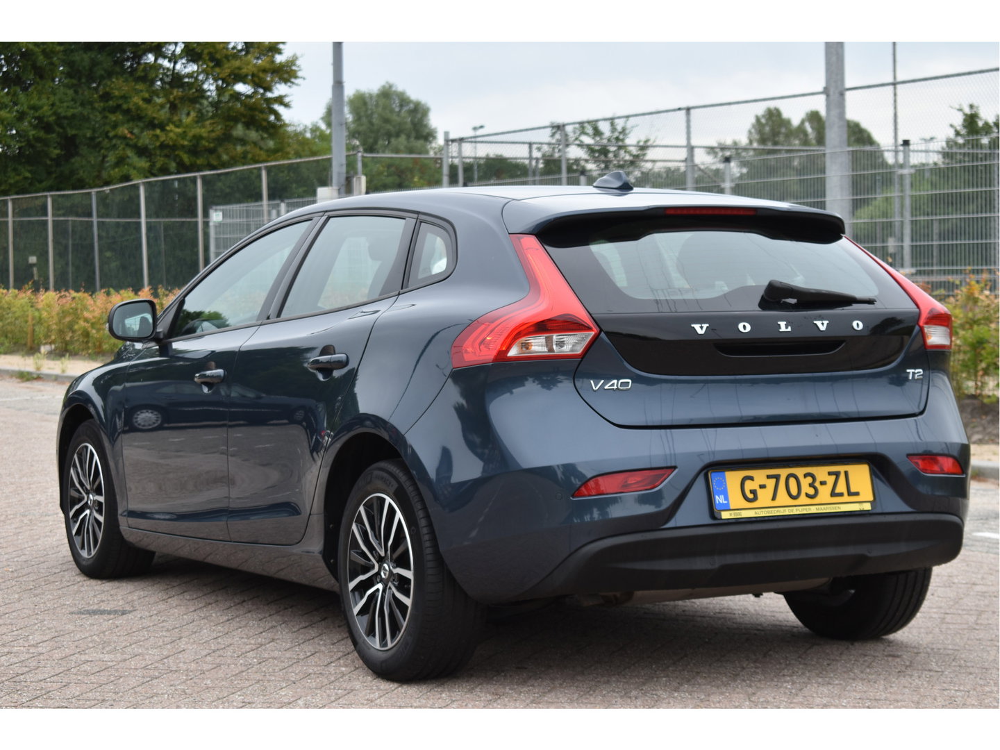 Volvo V40 1.5 T2 Polar+ | NL-Auto | Historie | Standkachel | Stoelverwarming | Nav | Sfeerverl. | Full LED | Zeer netjes