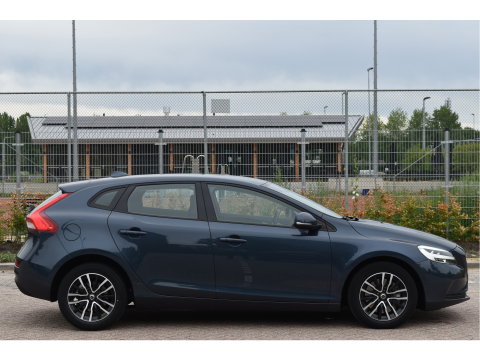 Volvo V40 1.5 T2 Polar+ | NL-Auto | Historie | Standkachel | Stoelverwarming | Nav | Sfeerverl. | Full LED | Zeer netjes