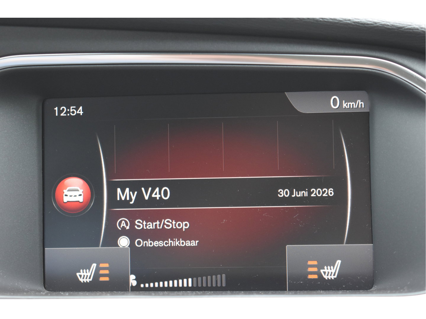 Volvo V40 1.5 T2 Polar+ | NL-Auto | Historie | Standkachel | Stoelverwarming | Nav | Sfeerverl. | Full LED | Zeer netjes