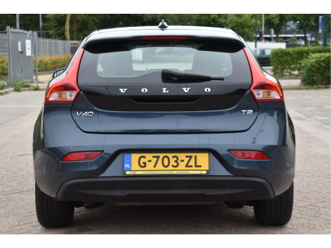 Volvo V40 1.5 T2 Polar+ | NL-Auto | Historie | Standkachel | Stoelverwarming | Nav | Sfeerverl. | Full LED | Zeer netjes