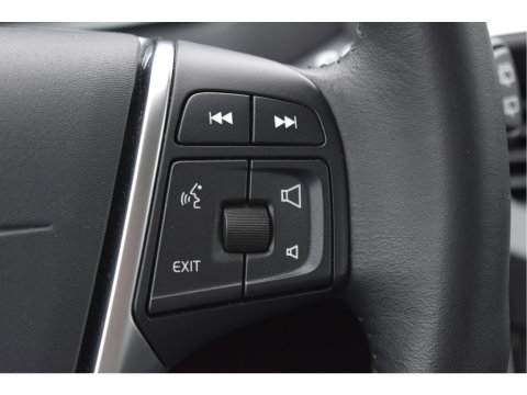 Volvo V40 1.5 T2 Polar+ | NL-Auto | Historie | Standkachel | Stoelverwarming | Nav | Sfeerverl. | Full LED | Zeer netjes
