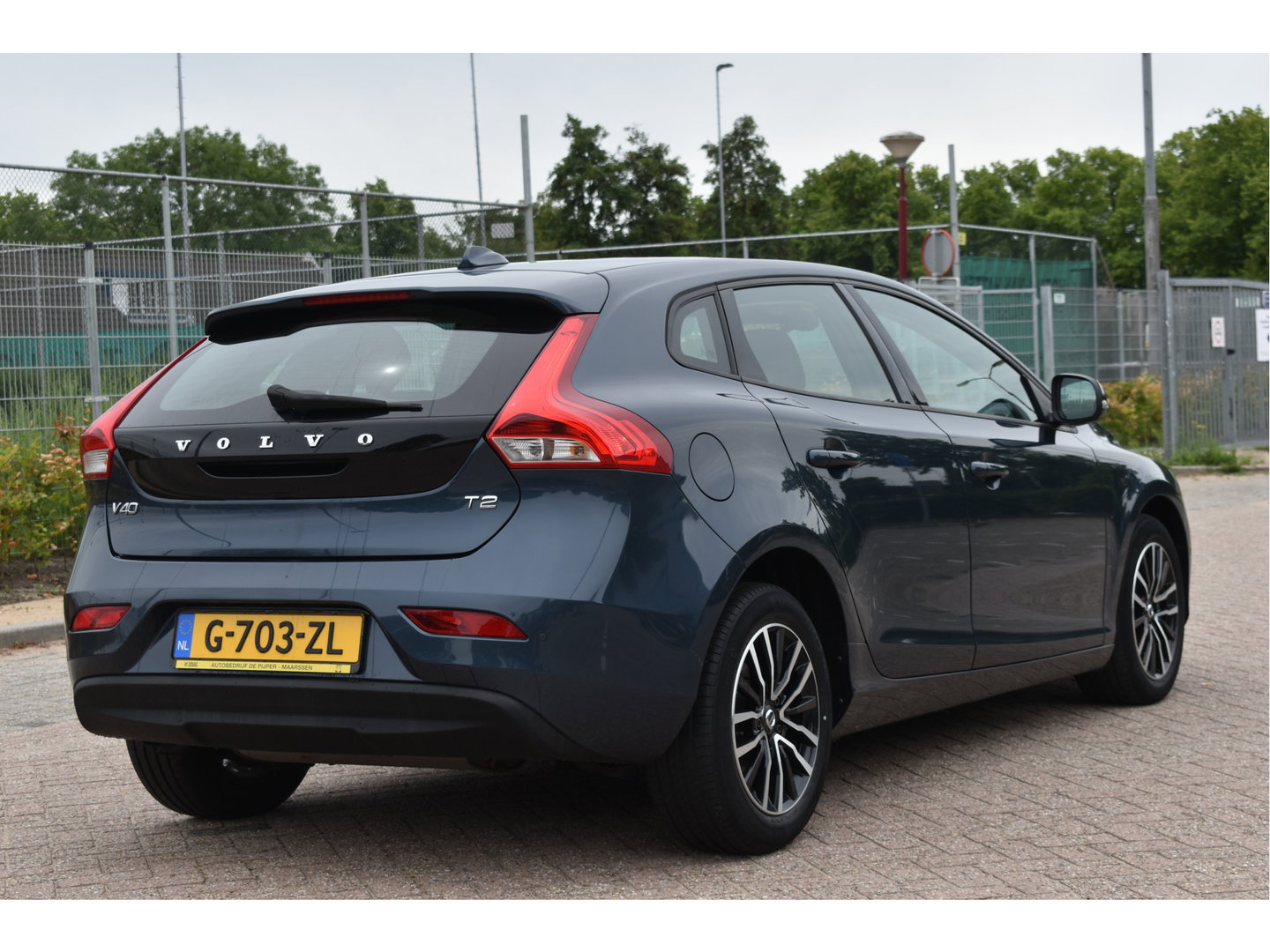 Volvo V40 1.5 T2 Polar+ | NL-Auto | Historie | Standkachel | Stoelverwarming | Nav | Sfeerverl. | Full LED | Zeer netjes