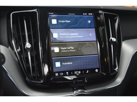 Volvo XC60 T6 Hybride AWD Plus Dark LONG RANGE | Panoramadak | Camera | Trekhaak | Pilot-Assist | Memory stoelen |