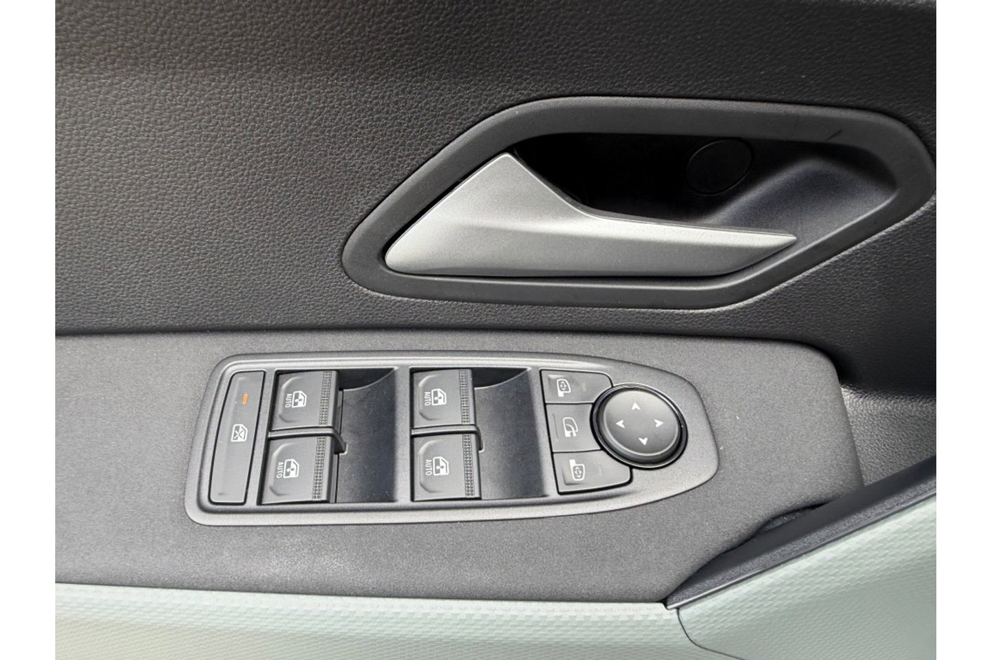Dacia Duster 1.6 HYB 140 EXTREME AIRCO LMV NAVI PDC360GR WINTERPACK