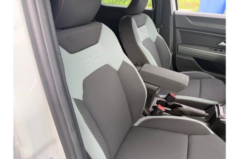 Dacia Duster 1.6 HYB 140 EXTREME AIRCO LMV NAVI PDC360GR WINTERPACK
