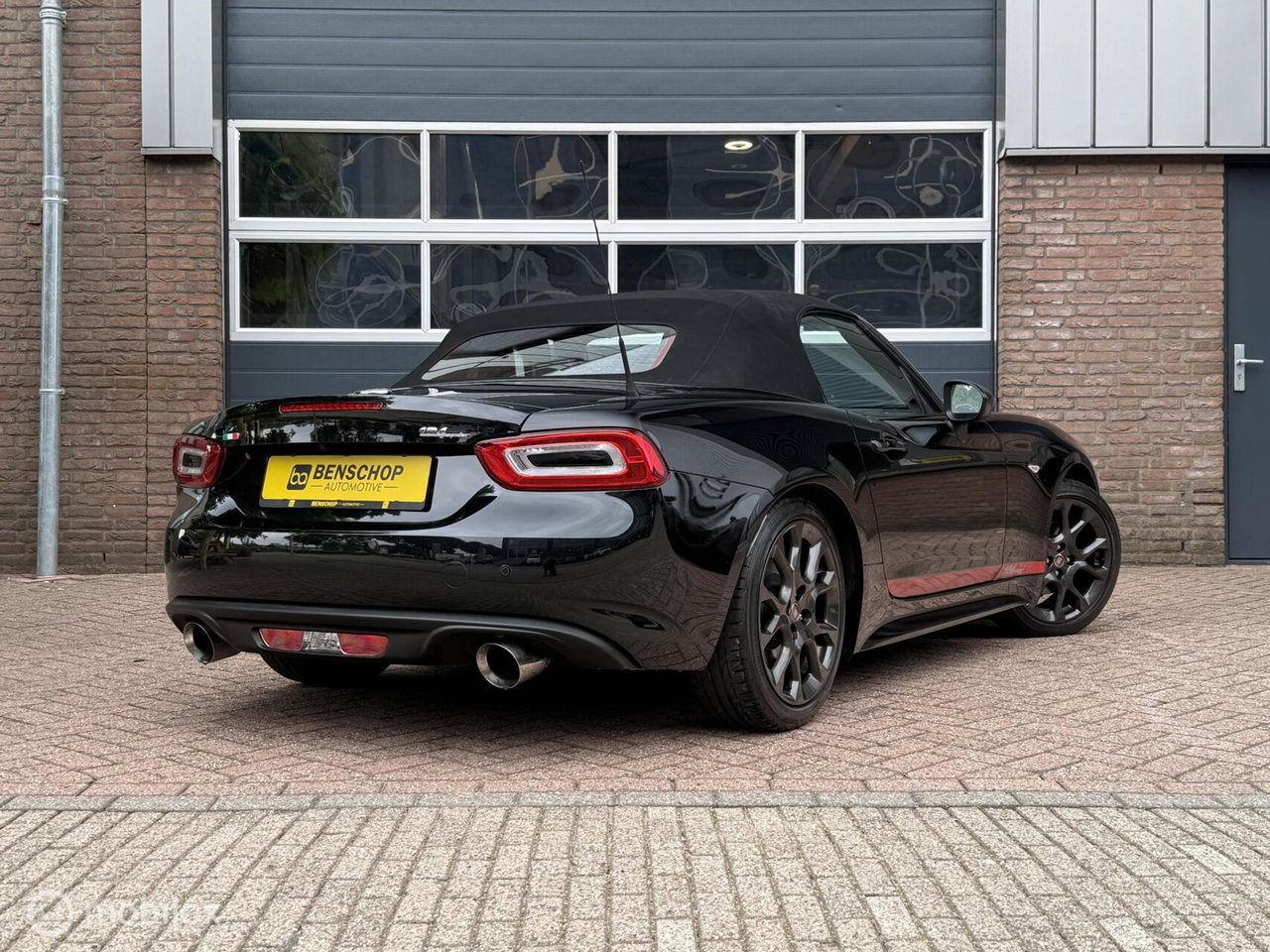 Fiat 124 Spider
