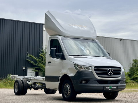 Mercedes-Benz Sprinter 517 1.9 CDI L3 RWD | Schade | Handel / Export |