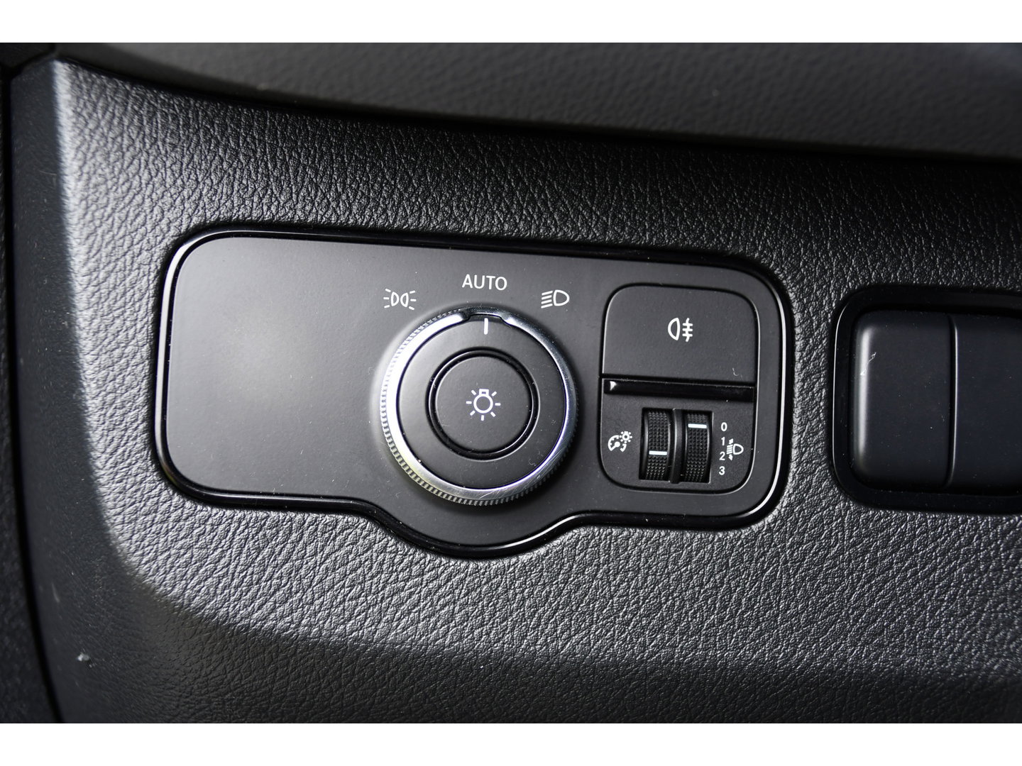 Mercedes-Benz Sprinter 519 V6 3.0 CDI L3H2 PB Edition N1, Camera, Carplay, 3500kg Trekhaak, Mbux, Automaat, Keyless, 3 Zits, Uniek!