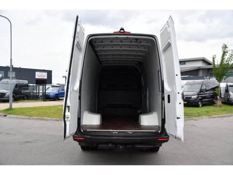 Mercedes-Benz Sprinter 519 V6 3.0 CDI L3H2 PB Edition N1, Camera, Carplay, 3500kg Trekhaak, Mbux, Automaat, Keyless, 3 Zits, Uniek!