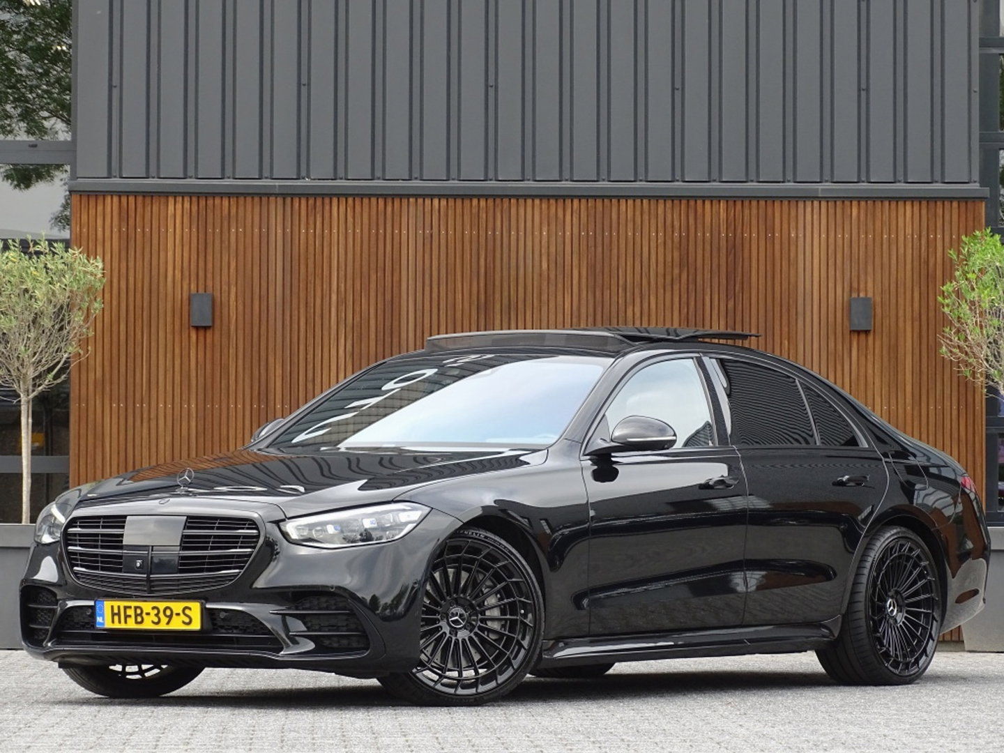 Mercedes-Benz S-Klasse 580 e 4M 510PK / AMG / 22'' / Burmester / 360°