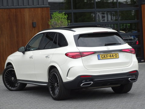 Mercedes-Benz GLC 300 4MATIC AMG 258PK / Designo / Burmester / LED