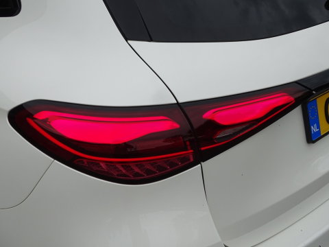 Mercedes-Benz GLC 300 4MATIC AMG 258PK / Designo / Burmester / LED