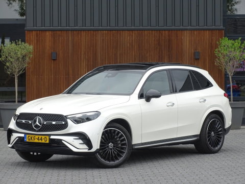 Mercedes-Benz GLC 300 4MATIC AMG 258PK / Designo / Burmester / LED