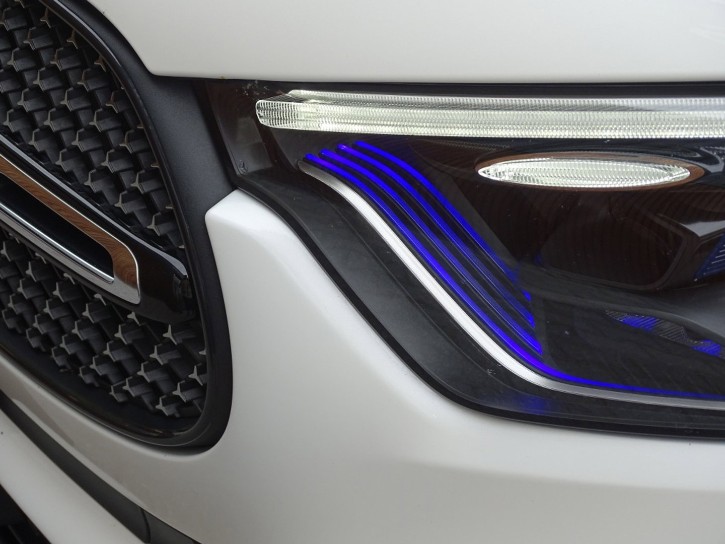 Mercedes-Benz GLC 300 4MATIC AMG 258PK / Designo / Burmester / LED